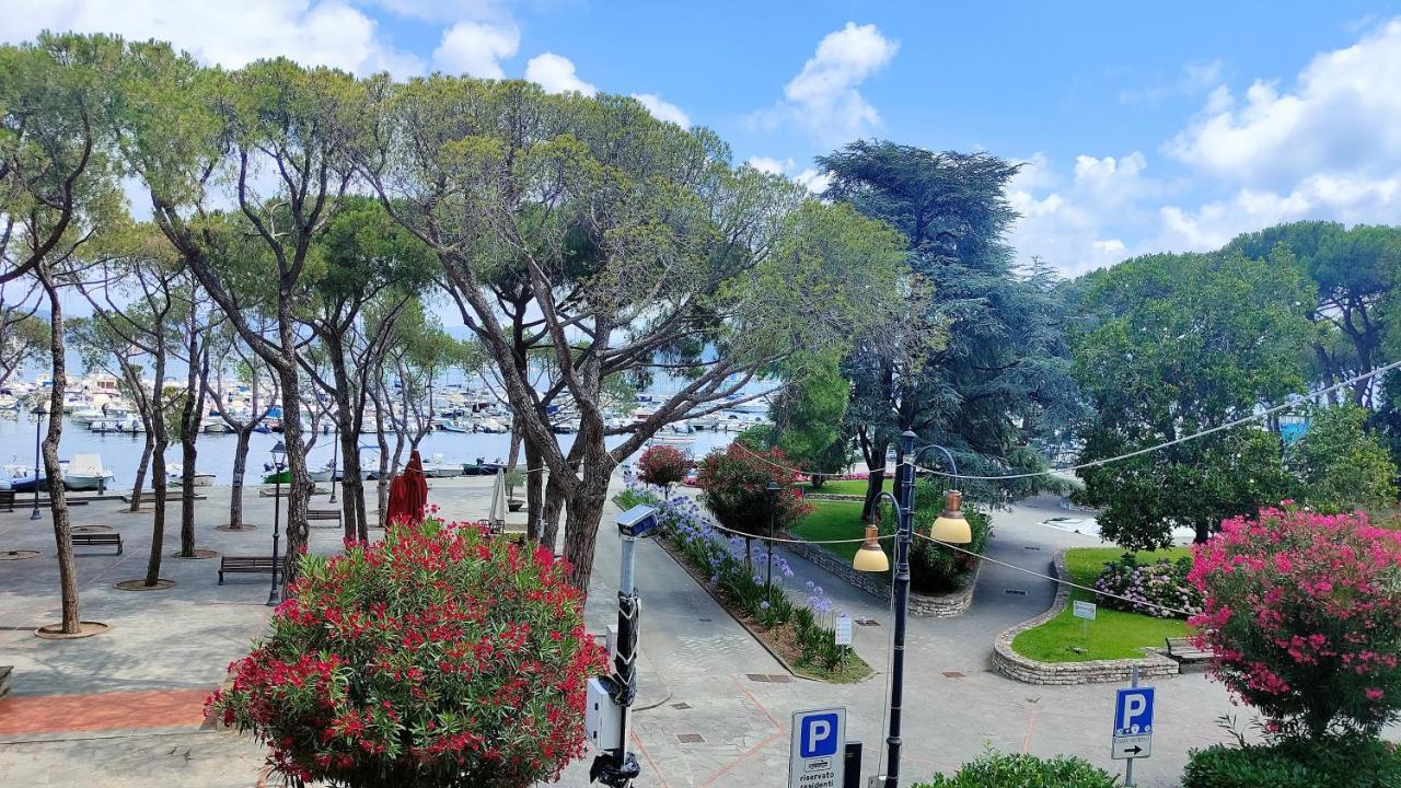 Un Balcone In Pineta Apartment เฟสซาโน ภายนอก รูปภาพ